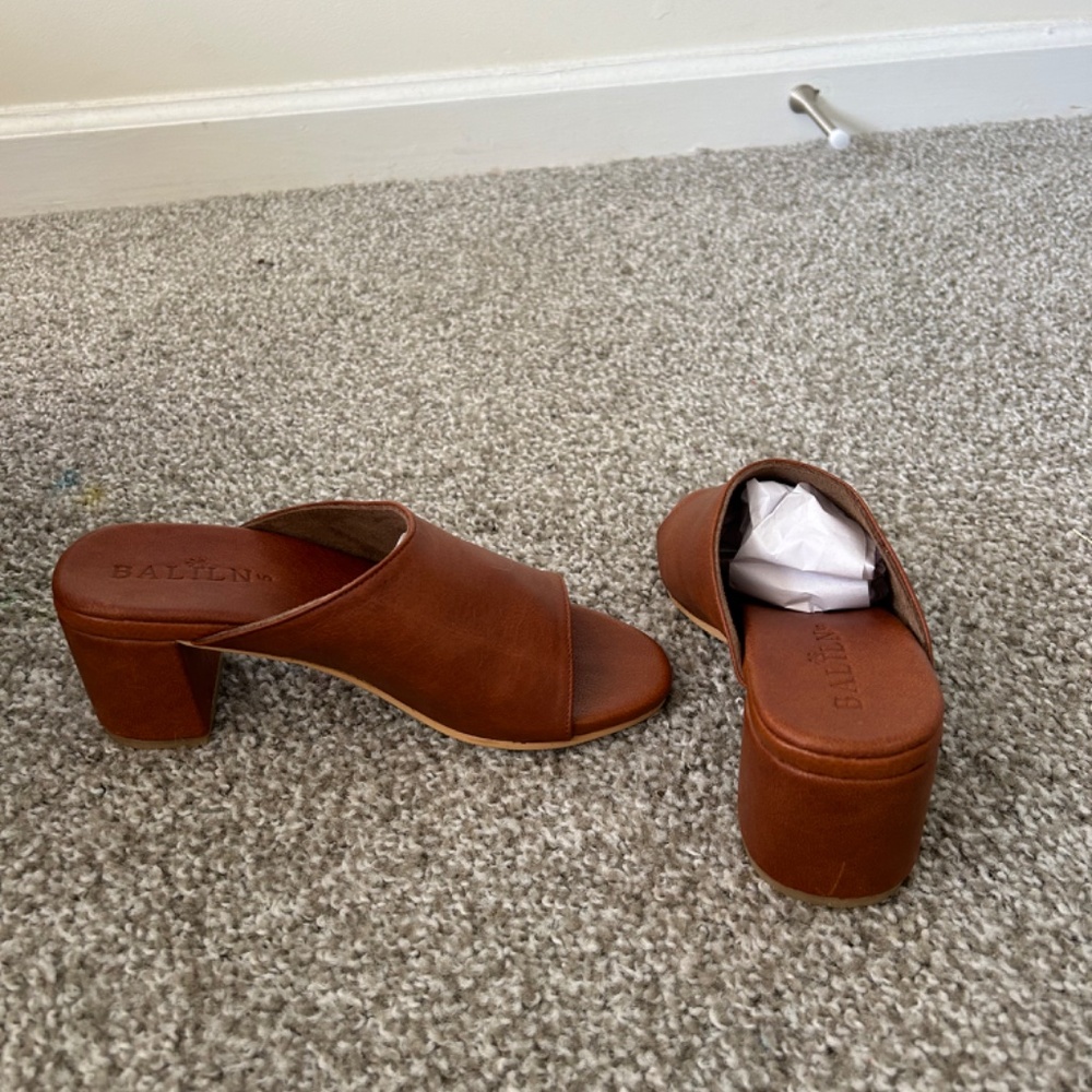 Leather mules - Picture 2 of 3